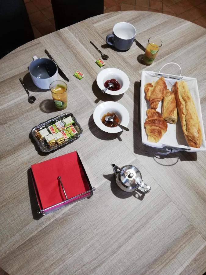 La Haye Georget Bed & Breakfast Feneu Ngoại thất bức ảnh